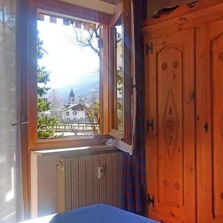 Con Taverna Nel Paese Di
