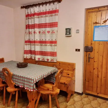 Lägenhet Con Taverna Nel Paese Di Morgex